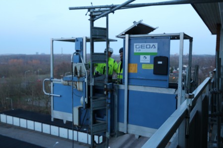 Högt upp med hissen!